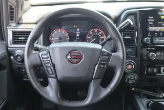Nissan Titan 2024 4x4 PRO-4X 4p Cabaña de Tripulación 5.6 ft. SB