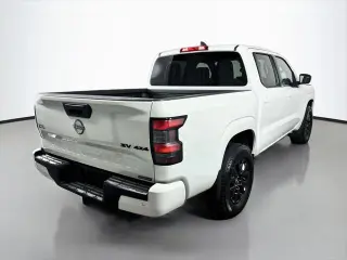 Nissan Frontier 2023 4x4 S 4 puertas Crew Cab 5 pies SB