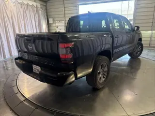 Nissan Frontier 2026 4x4 SV 4dr Crew Cab 5 ft. SB
