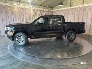 Nissan Frontier 2026 4x4 SV 4dr Crew Cab 5 ft. SB