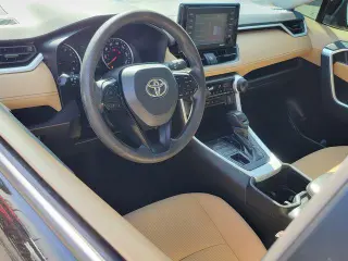 Toyota RAV4 2022 AWD LE 4p SUV