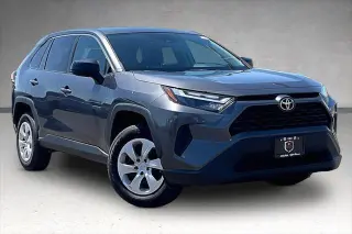 Toyota RAV4 2025 AWD LE 4dr SUV