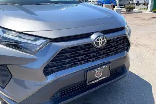 Toyota RAV4 2025 AWD LE 4dr SUV