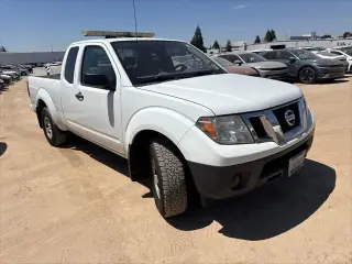 Nissan Frontier 2017 4x2 S 4dr King Cab 6.1 ft. SB 5M