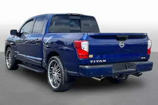 Nissan Titan 2021 4x2 SV 4dr Crew Cab 5.6 ft. SB