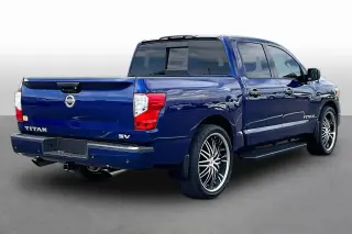 Nissan Titan 2021 4x2 SV 4dr Crew Cab 5.6 ft. SB