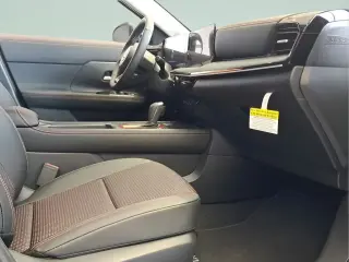 Nissan Kicks 2025 SR 4dr Crossover