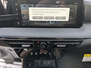 Nissan Kicks 2025 SR 4dr Crossover