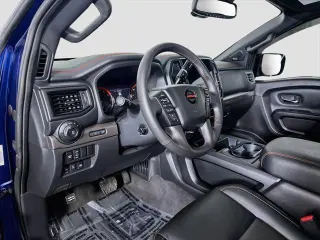 Nissan Titan 2021 4x4 PRO-4X 4p Crew Cab 5.6 ft. SB