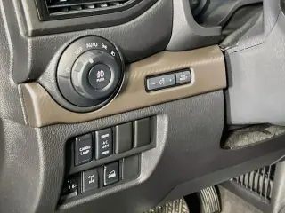 Nissan Titan 2021 4x4 PRO-4X 4p Crew Cab 5.6 ft. SB