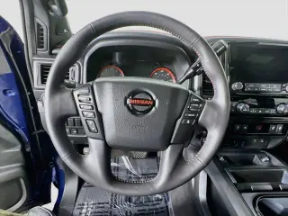 Nissan Titan 2021 4x4 PRO-4X 4p Crew Cab 5.6 ft. SB