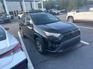 Toyota RAV4 2023 XLE 4dr SUV