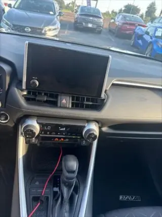 Toyota RAV4 2023 XLE 4dr SUV