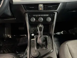 Volkswagen Taos 2023 AWD SE 4Motion 4p SUV