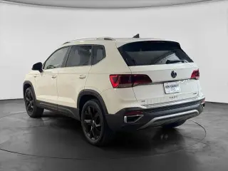 Volkswagen Taos 2023 AWD SE 4Motion 4p SUV
