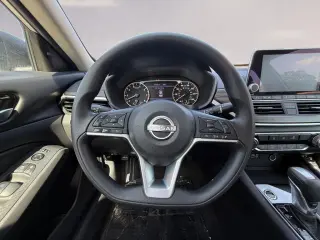 Nissan Altima 2025 2.5 SV 4dr Sedan