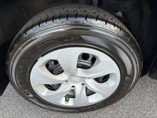 Toyota RAV4 2025 LE 4dr SUV