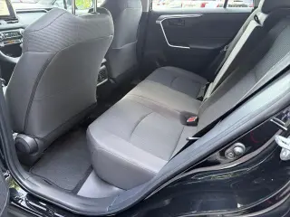 Toyota RAV4 2025 LE 4dr SUV