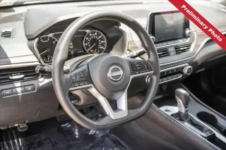 Nissan Altima 2025 2.5 SV 4dr Sedan