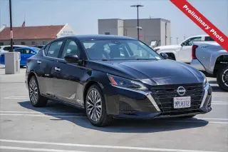 Nissan Altima 2025 2.5 SV 4dr Sedan