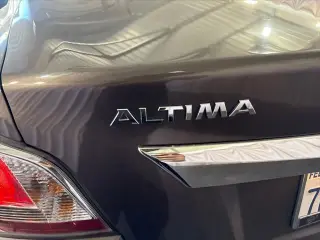 Nissan Altima 2015 2.5 SV 4dr Sedan
