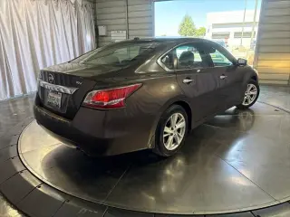Nissan Altima 2015 2.5 SV 4dr Sedan