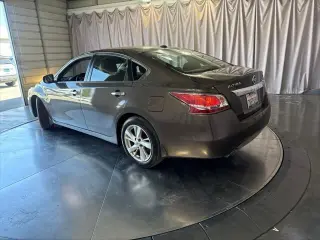Nissan Altima 2015 2.5 SV 4dr Sedan