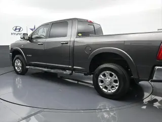 Ram 2500 2020 4x4 Laramie 4dr Crew Cab Pickup de 6.3 pies de largo