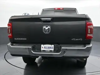 Ram 2500 2020 4x4 Laramie 4dr Crew Cab Pickup de 6.3 pies de largo