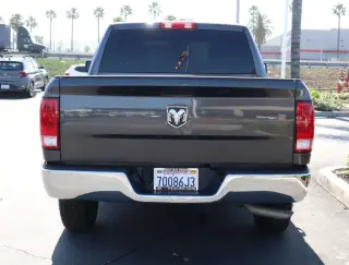 Ram 1500 Classic 2021 4x2 Tradesman 4dr Crew Cab 5.5 ft. SB Pickup