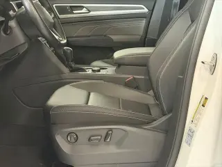 Volkswagen Atlas Cross Sport 2021 AWD V6 SE R-Line 4Motion 4dr SUV con Tecnología
