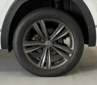 Volkswagen Atlas Cross Sport 2021 AWD V6 SE R-Line 4Motion 4dr SUV con Tecnología