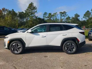 Hyundai TUCSON 2025 SEL SUV 4 puertas