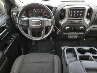 GMC Sierra 1500 2025 4x4 Pro 4dr Cabina de Crew 6.6 ft. SB