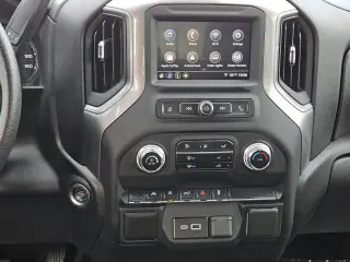 GMC Sierra 1500 2025 4x4 Pro 4dr Cabina de Crew 6.6 ft. SB