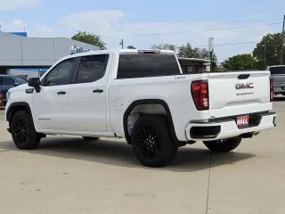 GMC Sierra 1500 2025 4x4 Pro 4dr Cabina de Crew 6.6 ft. SB