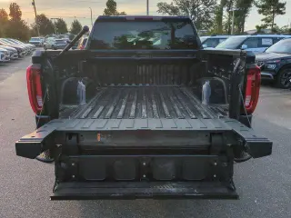 GMC Sierra 1500 2025 4x2 SLT 4p Crew Cab 5.8 ft. SB