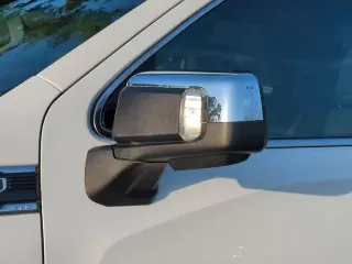 GMC Sierra 1500 2025 4x2 SLT 4p. Cabina de Tripulacion 5.8 ft. CB