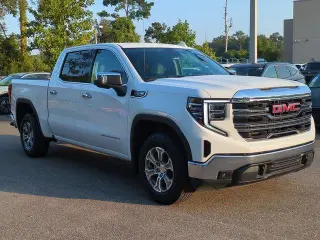 GMC Sierra 1500 2025 4x2 SLT 4p. Cabina de Tripulacion 5.8 ft. CB