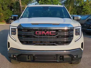 GMC Sierra 1500 2025 4x2 SLT 4p. Cabina de Tripulacion 5.8 ft. CB
