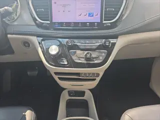 Chrysler Pacifica 2023 AWD Touring L 4dr Minivan