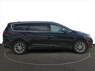 Chrysler Pacifica 2023 AWD Touring L 4dr Minivan