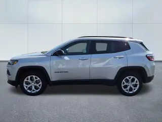 Jeep Compass 2024 4x4 Latitude 4dr SUV