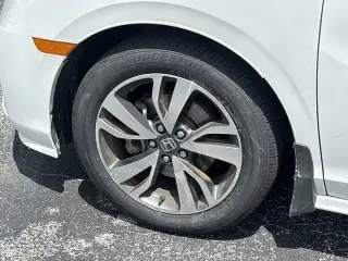 Honda Odyssey 2023 Touring 4dr Mini-Van