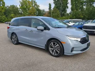 Honda Odyssey 2023 Touring 4p Mini-Van