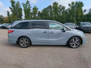 Honda Odyssey 2023 Touring 4p Mini-Van