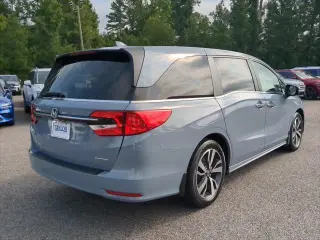 Honda Odyssey 2023 Touring 4p Mini-Van