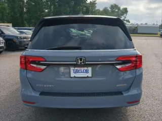 Honda Odyssey 2023 Touring 4p Mini-Van