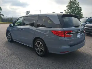 Honda Odyssey 2023 Touring 4p Mini-Van