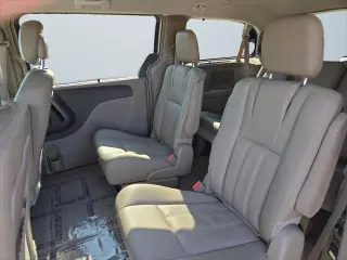 Chrysler Town and Country 2015 Touring-L 4 Mini-Van